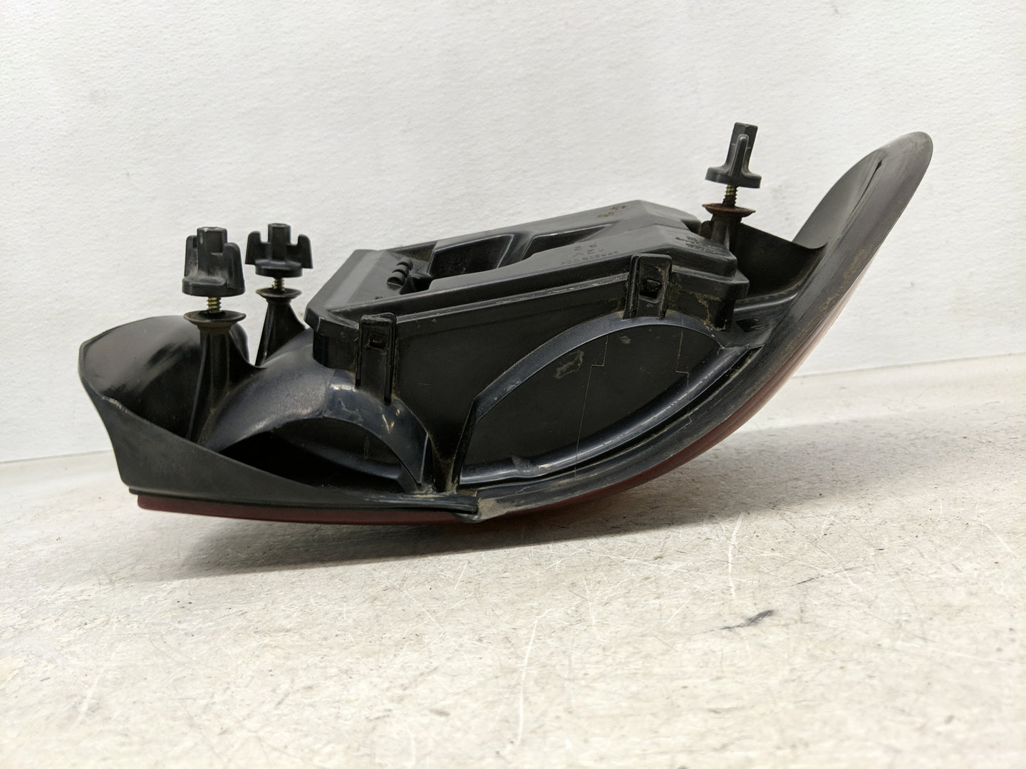 1997-2005 Chevrolet Malibu Driver Left Side Deck Lid Mounted Tail Light - Oemusedautoparts1.com