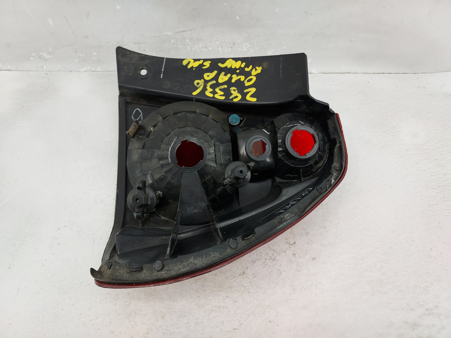 2004-2008 Chevrolet Malibu Driver Left Side Deck Lid Mounted Tail Light - Oemusedautoparts1.com
