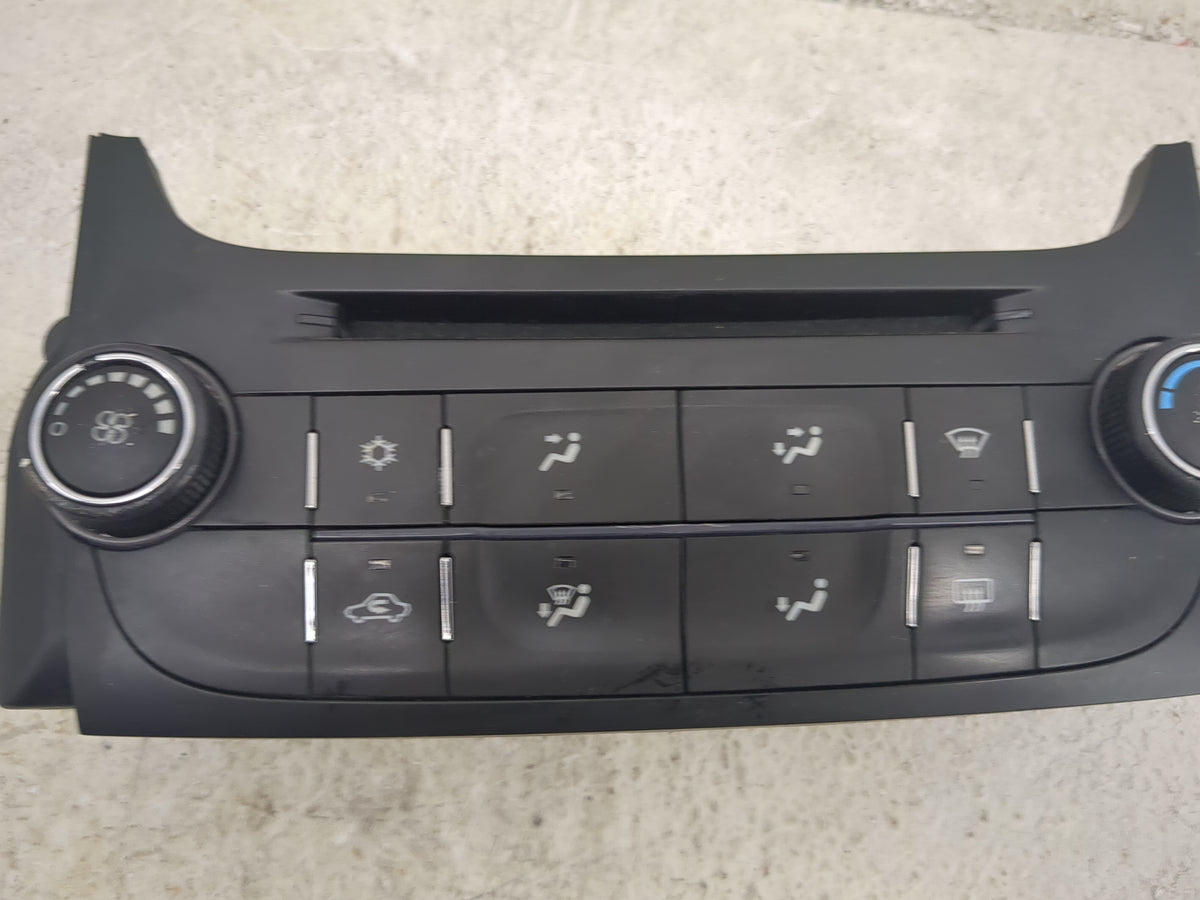 0 Chevrolet Malibu Limited Climate Control Module Temperature AC/Heater Replacement Fits Fits 214 2015 2016 OEM Used Auto Pa