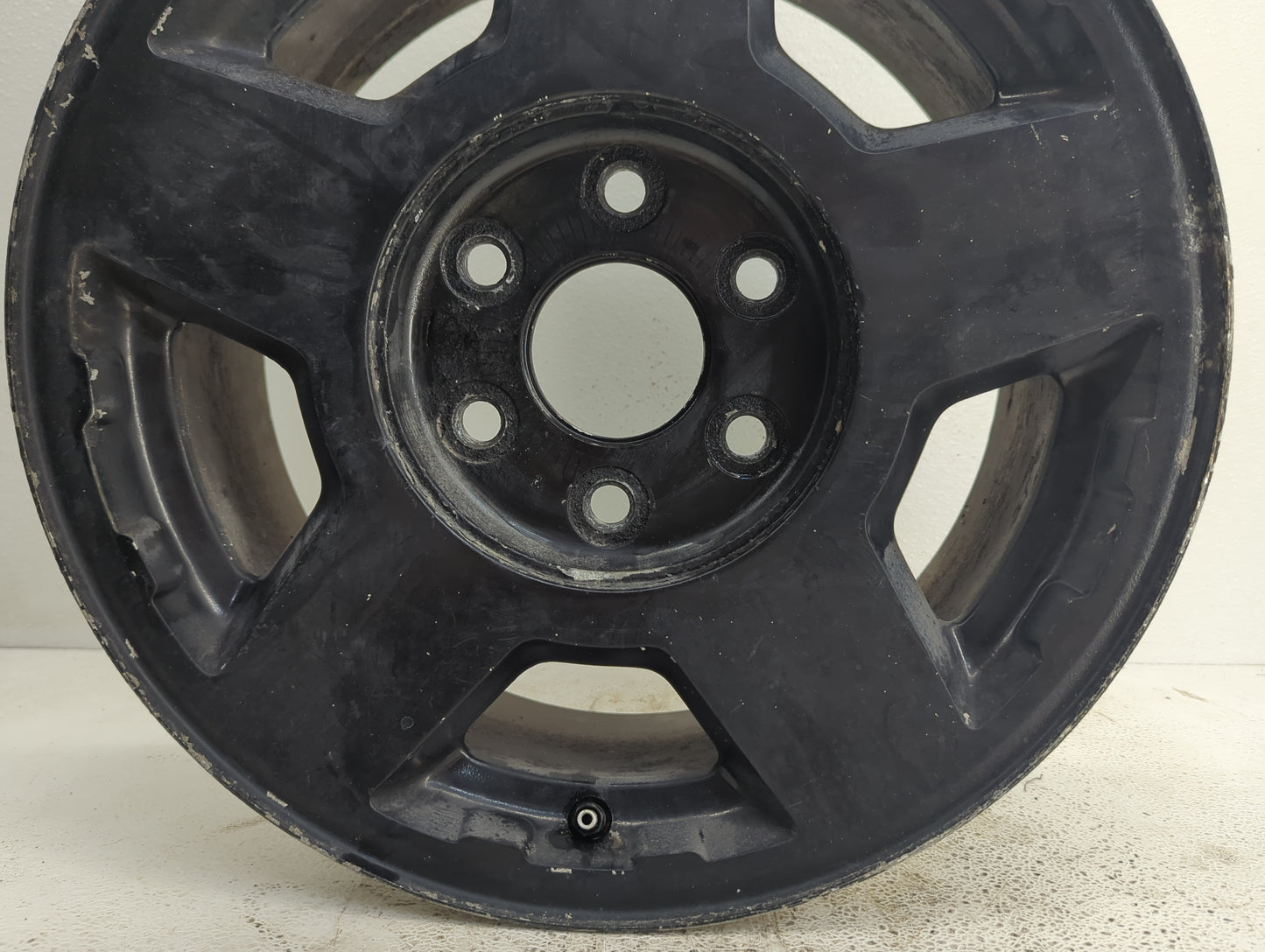 Chevrolet Silverado Oem Wheel Rim Black - Oemusedautoparts1.com