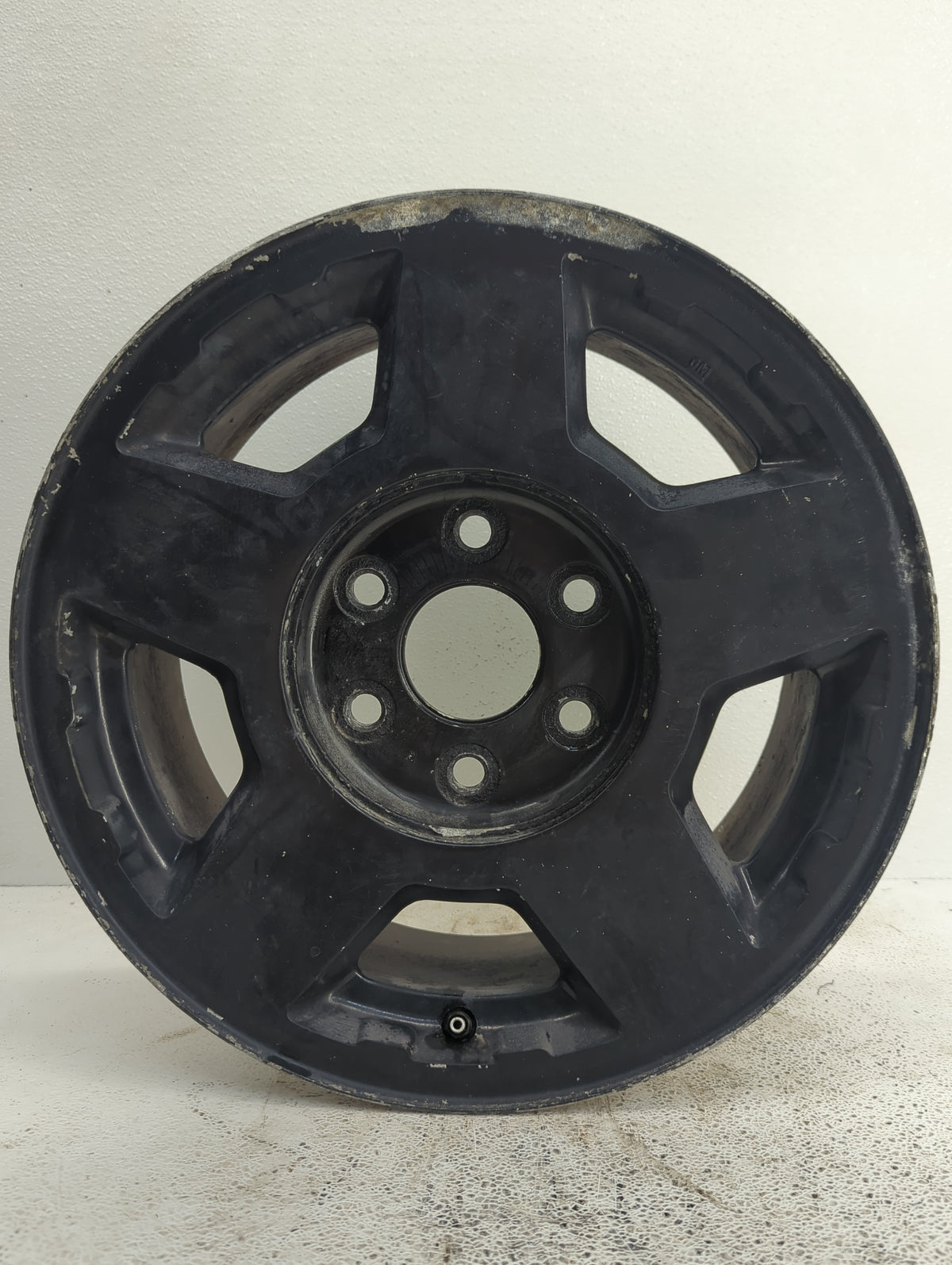 Chevrolet Silverado Oem Wheel Rim Black - Oemusedautoparts1.com