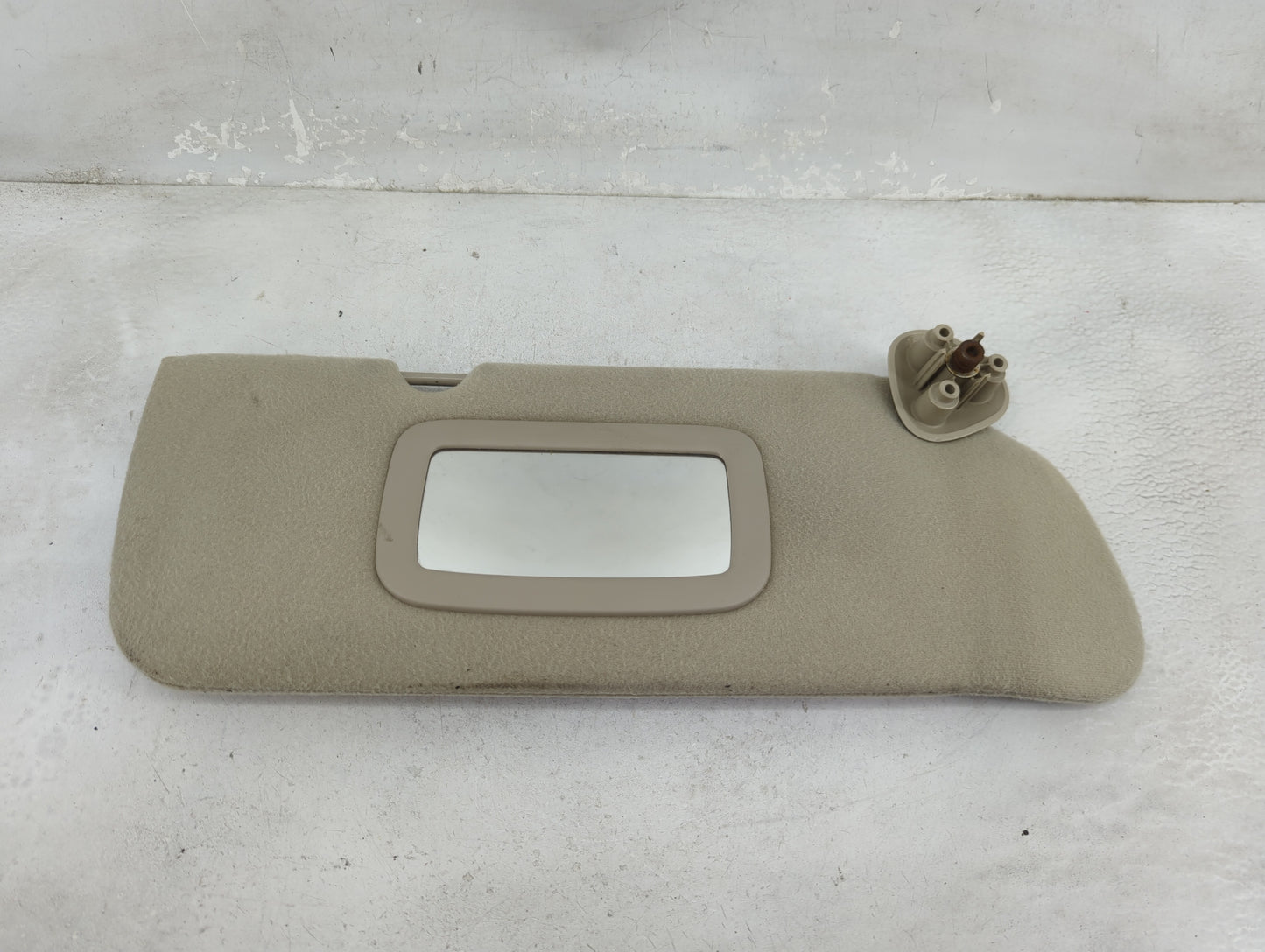 2003-2007 Chevrolet Silverado 1500 Sun Visor Shade Replacement Passenger Right Mirror Fits Fits 2003 2004 2005 2006 2007 OEM