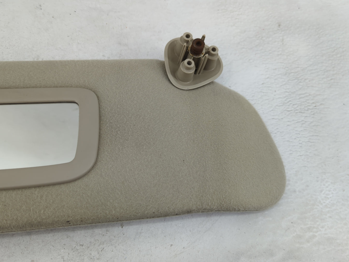 2003-2007 Chevrolet Silverado 1500 Sun Visor Shade Replacement Passenger Right Mirror Fits Fits 2003 2004 2005 2006 2007 OEM