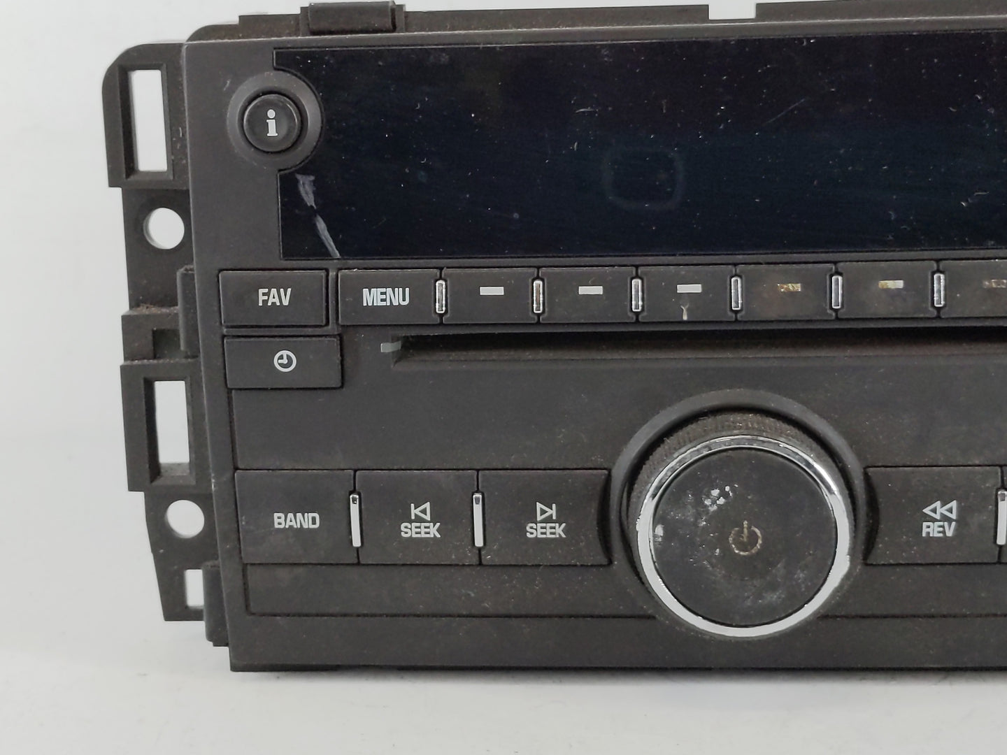 2010-2013 Chevrolet Silverado 1500 Radio AM FM Cd Player Receiver Replacement P/N:20934593 Fits OEM Used Auto Parts - Oemuse