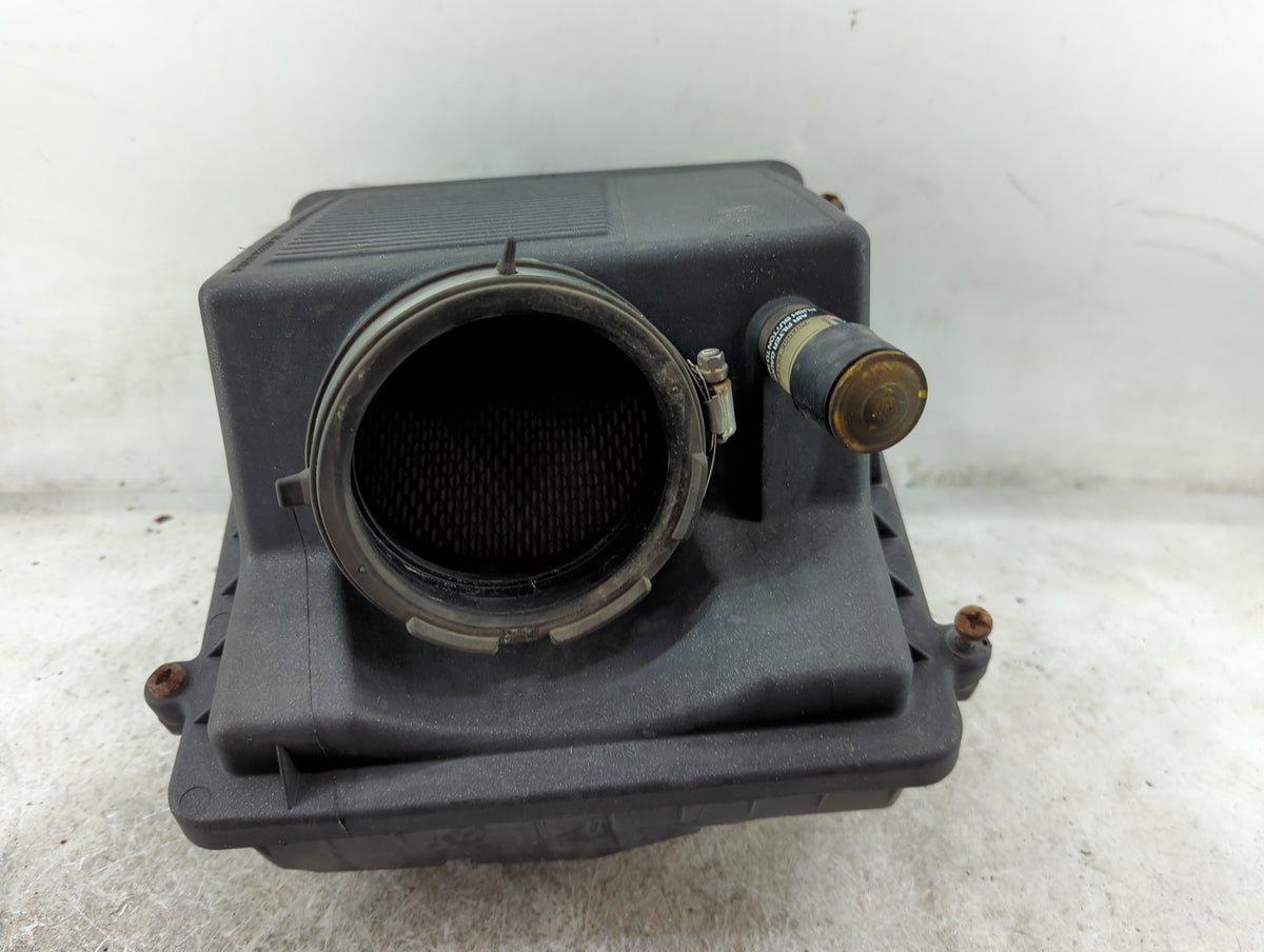 1999-2002 Chevrolet Silverado 1500 Air Cleaner Intake-duct Hose Tube 1222058 - Oemusedautoparts1.com