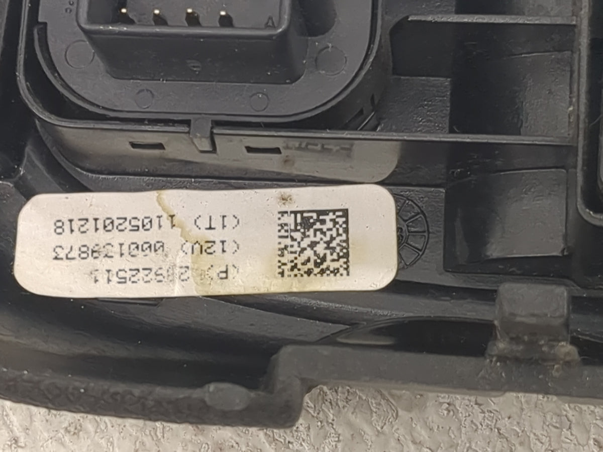 0 Chevrolet Silverado 1500 Master Power Window Switch Replacement Driver Side Left Fits OEM Used Auto Parts - Oemusedautopar
