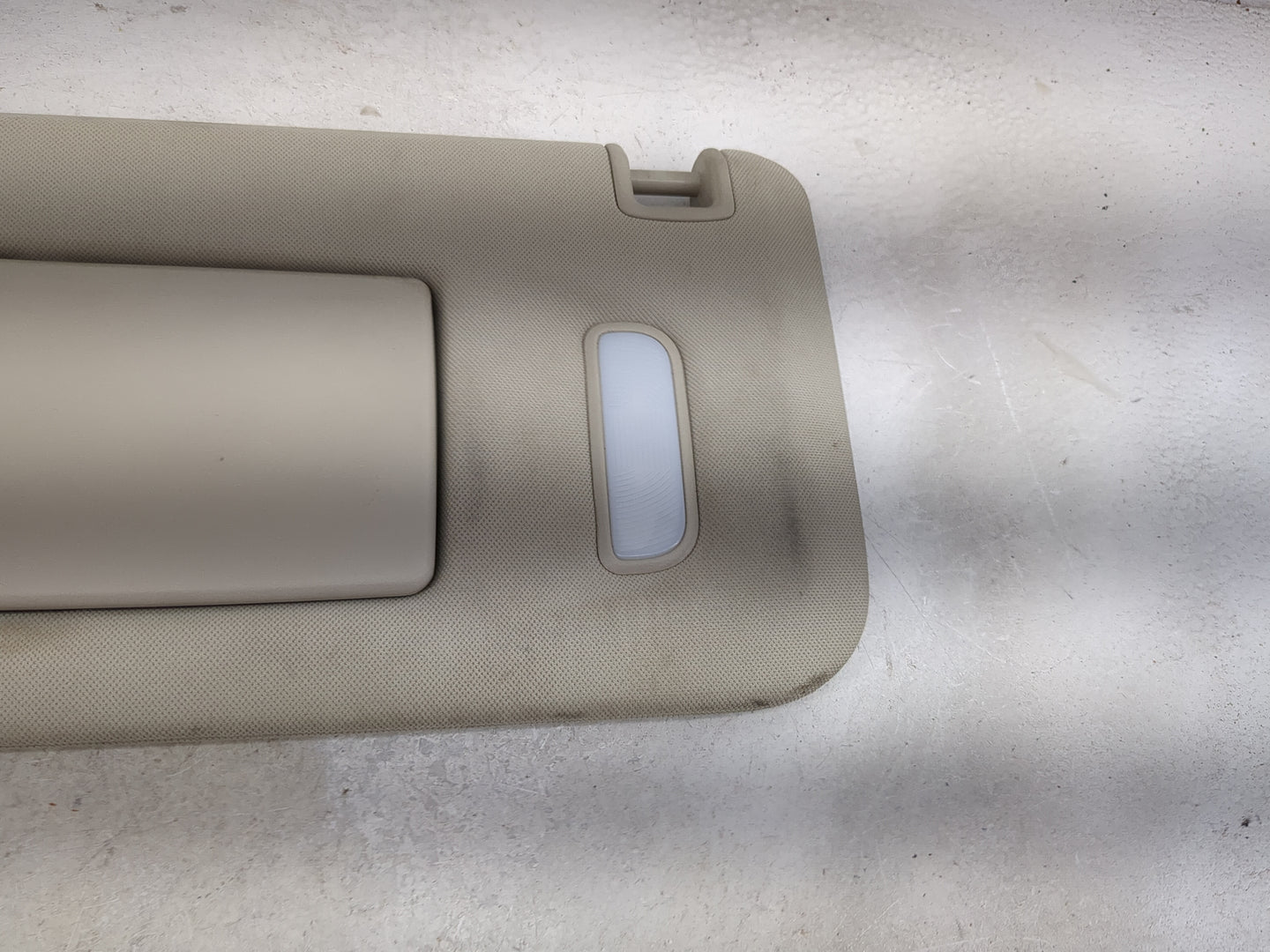 2007-2013 Chevrolet Silverado 1500 Sun Visor Shade Replacement Driver Left Mirror Fits OEM Used Auto Parts - Oemusedautopart