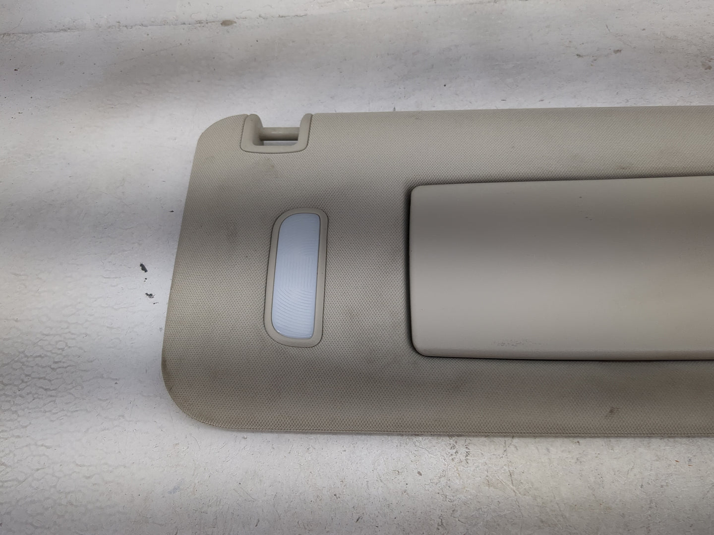 2007-2013 Chevrolet Silverado 1500 Sun Visor Shade Replacement Passenger Right Mirror Fits OEM Used Auto Parts - Oemusedauto