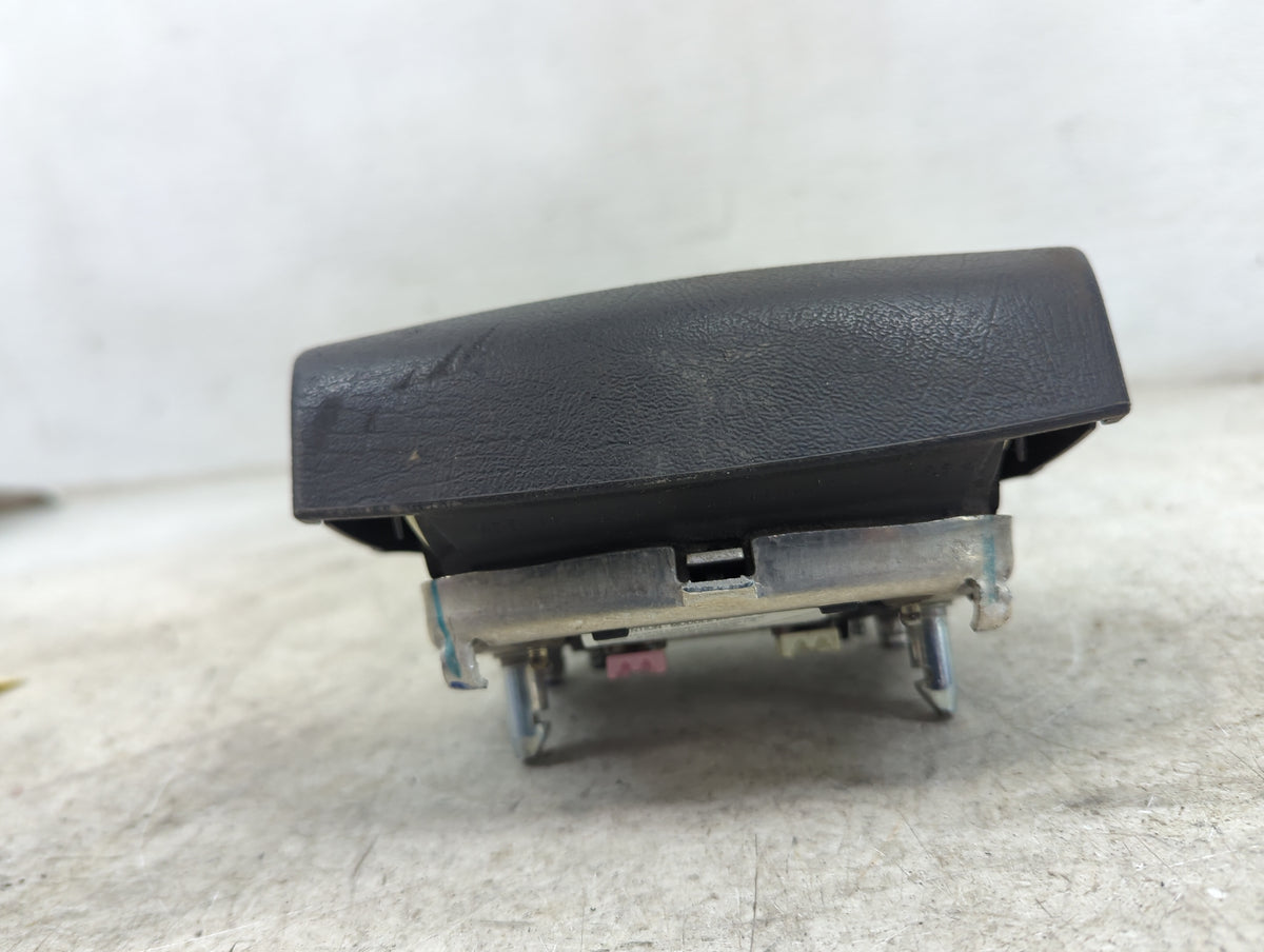 2003 Chevrolet Silverado 1500 Air Bag Driver Left Steering Wheel Mounted 5030684 - Oemusedautoparts1.com