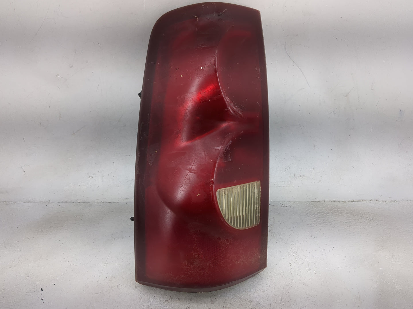 2003 Chevrolet Silverado 1500 Tail Light Assembly Driver Left OEM Fits OEM Used Auto Parts - Oemusedautoparts1.com