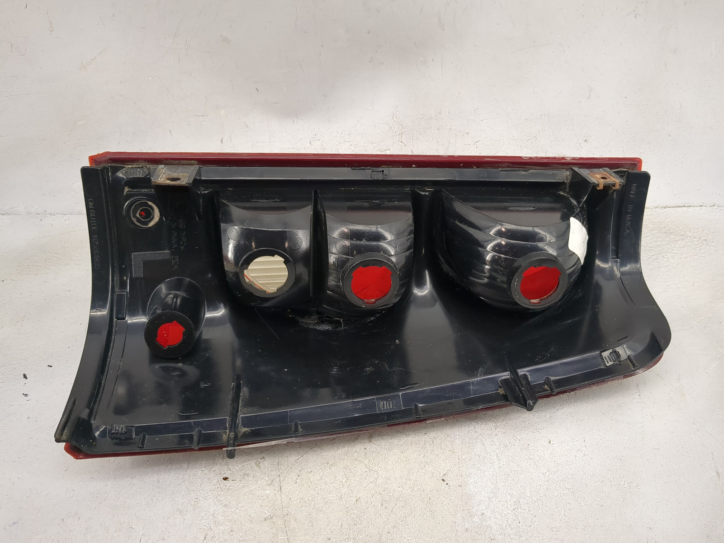 2003 Chevrolet Silverado 1500 Tail Light Assembly Driver Left OEM Fits OEM Used Auto Parts - Oemusedautoparts1.com