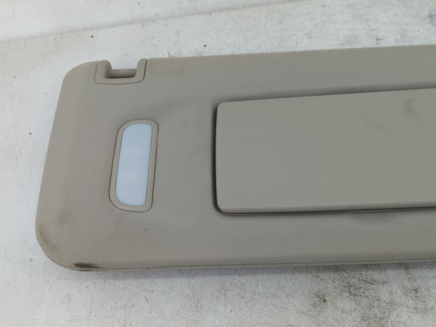 2007-2013 Chevrolet Silverado 1500 Sun Visor Shade Replacement Passenger Right Mirror Fits OEM Used Auto Parts - Oemusedauto