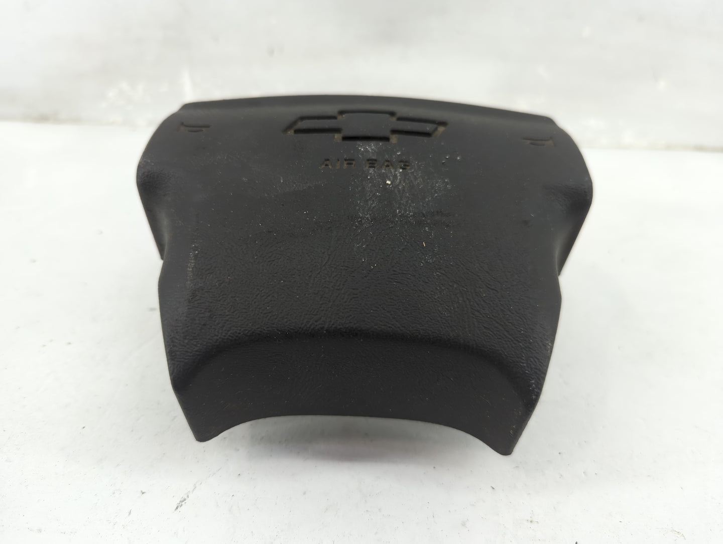 2003 Chevrolet Silverado 1500 Air Bag Driver Left Steering Wheel Mounted - Oemusedautoparts1.com
