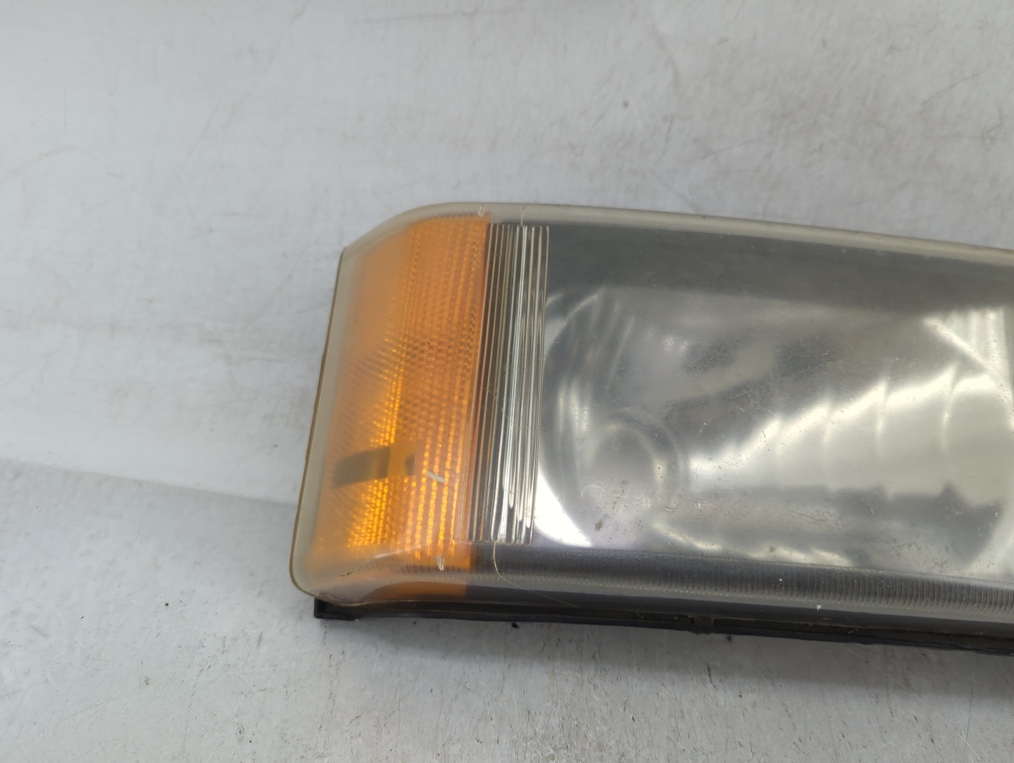2003-2007 Chevrolet Silverado 1500 Passenger Right Oem Front Light Lamp - Oemusedautoparts1.com