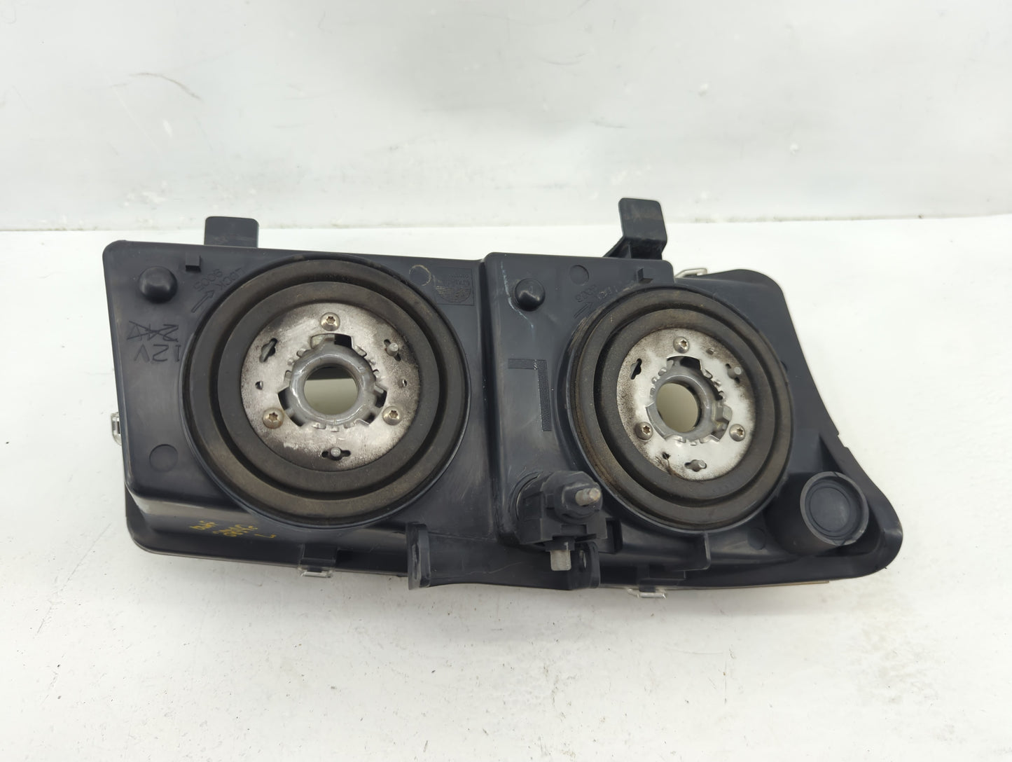 Chevrolet Silverado 1500 Pickup Driver Left Oem Head Light Headlight Lamp - Oemusedautoparts1.com