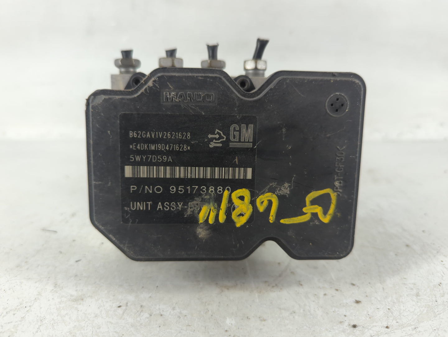 2012-2013 Chevrolet Sonic ABS Pump Control Module Replacement P/N:95173880 Fits Fits 2012 2013 OEM Used Auto Parts - Oemused