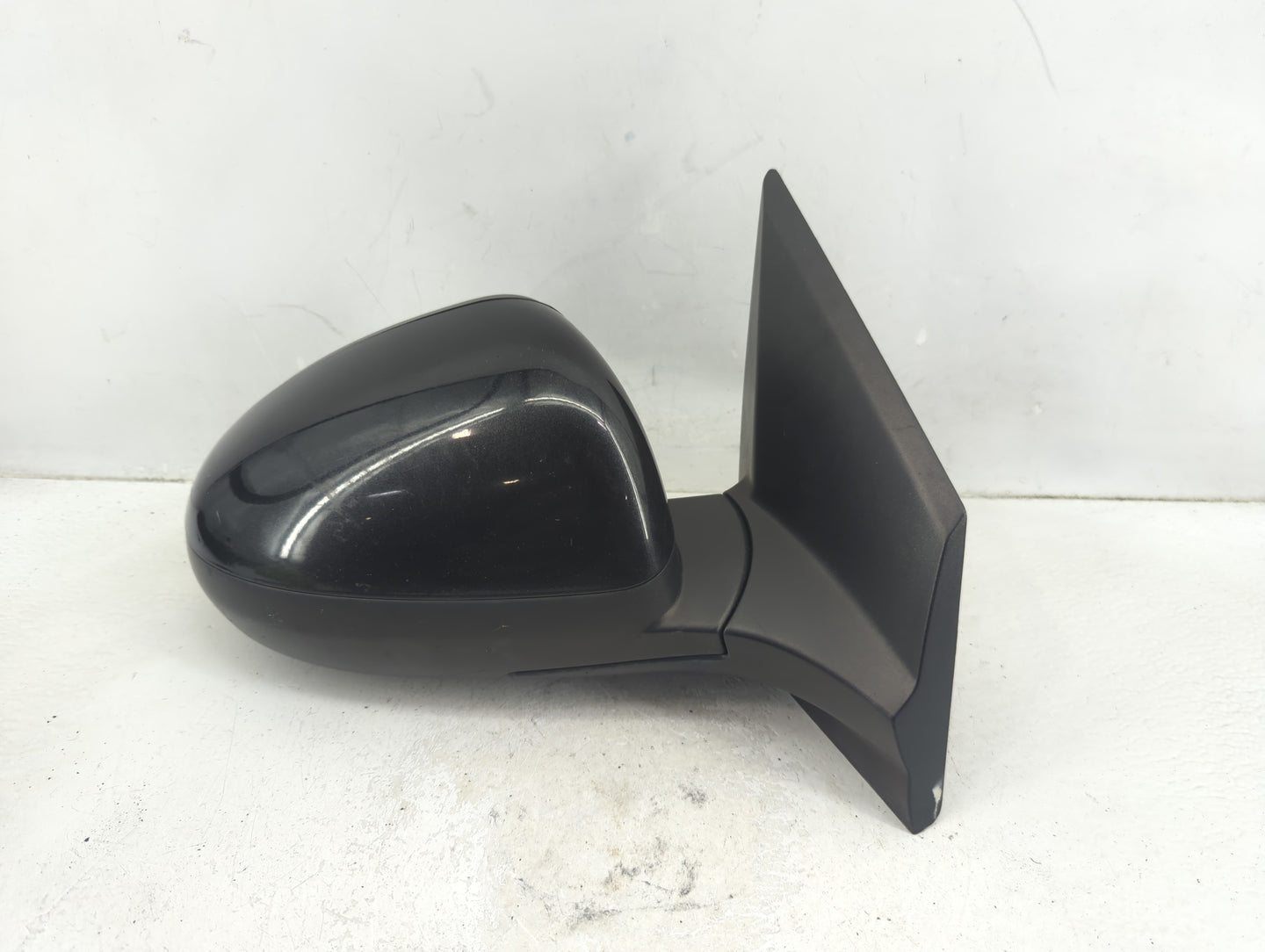 2013-2014 Chevrolet Sonic Passenger Side View Mirror - Right Door Mirror OEM Used - Oemusedautoparts1.com