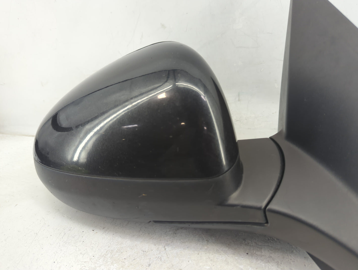 2013-2014 Chevrolet Sonic Passenger Side View Mirror - Right Door Mirror OEM Used - Oemusedautoparts1.com