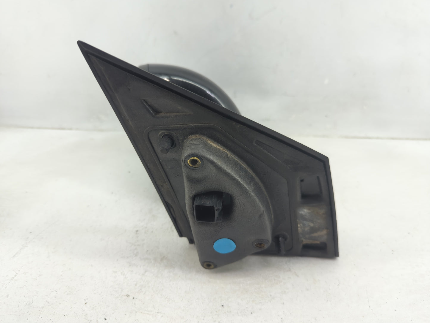 2013-2014 Chevrolet Sonic Driver Side View Mirror - Left Door Mirror OEM Used - Oemusedautoparts1.com