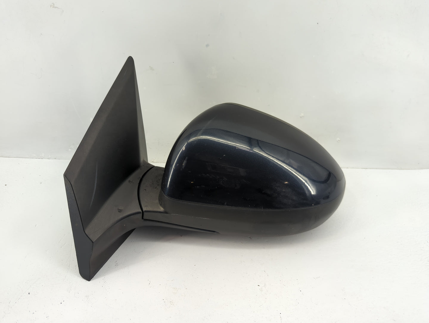 2012-2019 Chevrolet Sonic Driver Side View Mirror - Left Door Mirror OEM Used - Oemusedautoparts1.com