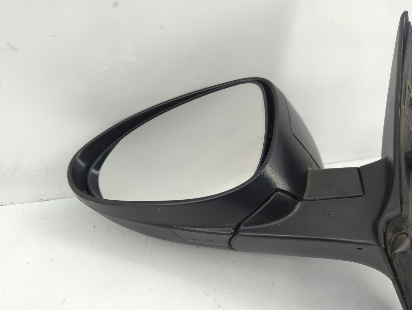 2012-2019 Chevrolet Sonic Driver Side View Mirror - Left Door Mirror OEM Used - Oemusedautoparts1.com