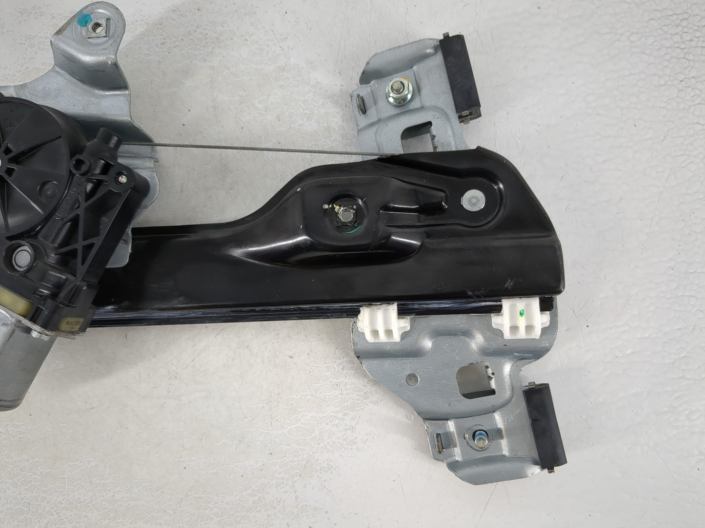 2013-2019 Chevrolet Sonic Passenger Front Right Power Window Motor - Oemusedautoparts1.com