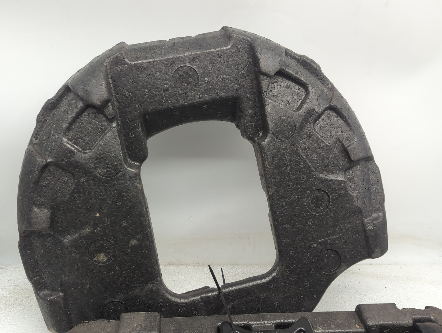 2017 Chevrolet Spark Spare Scissor Car Jack - Oemusedautoparts1.com