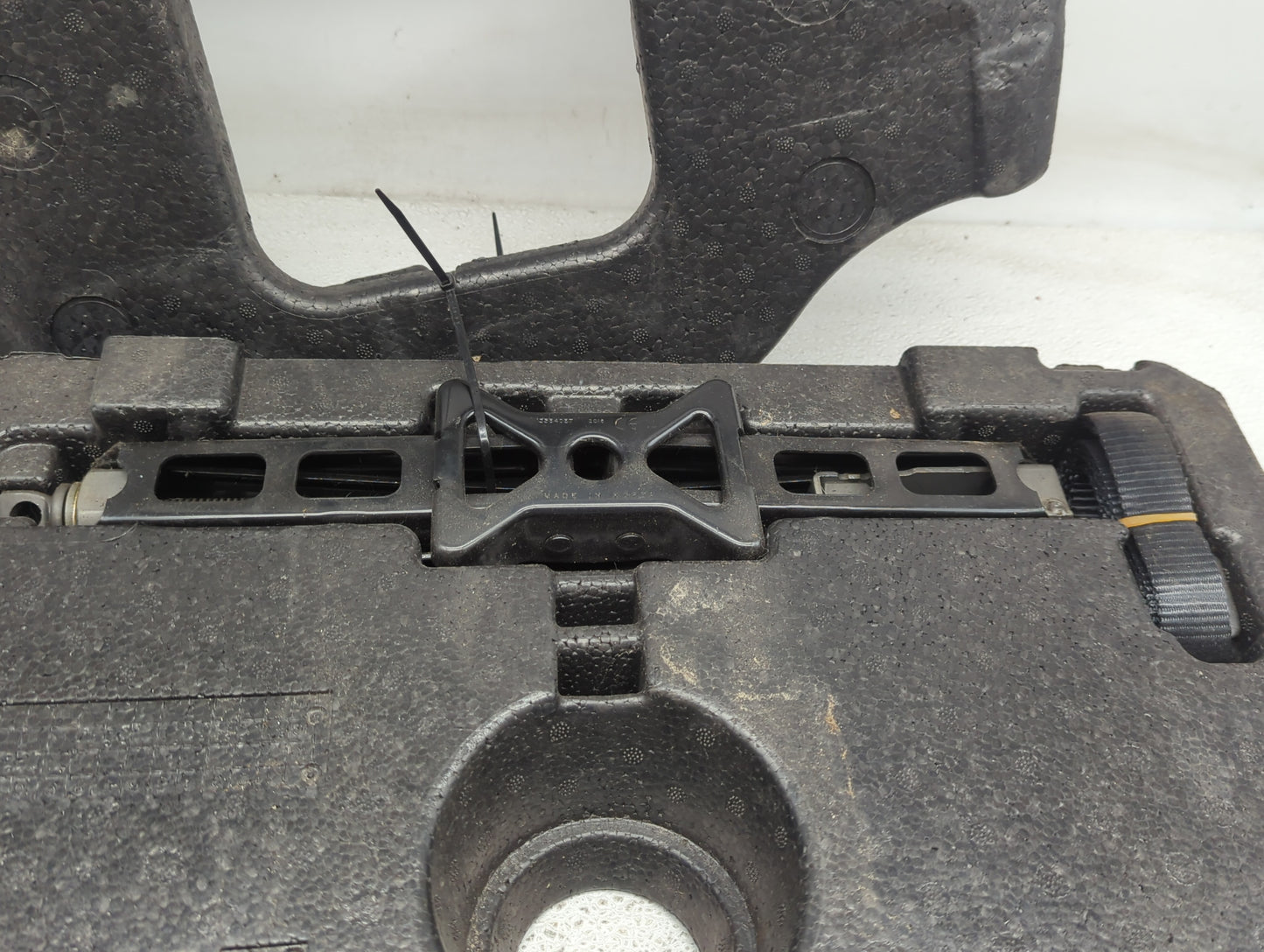 2017 Chevrolet Spark Spare Scissor Car Jack - Oemusedautoparts1.com