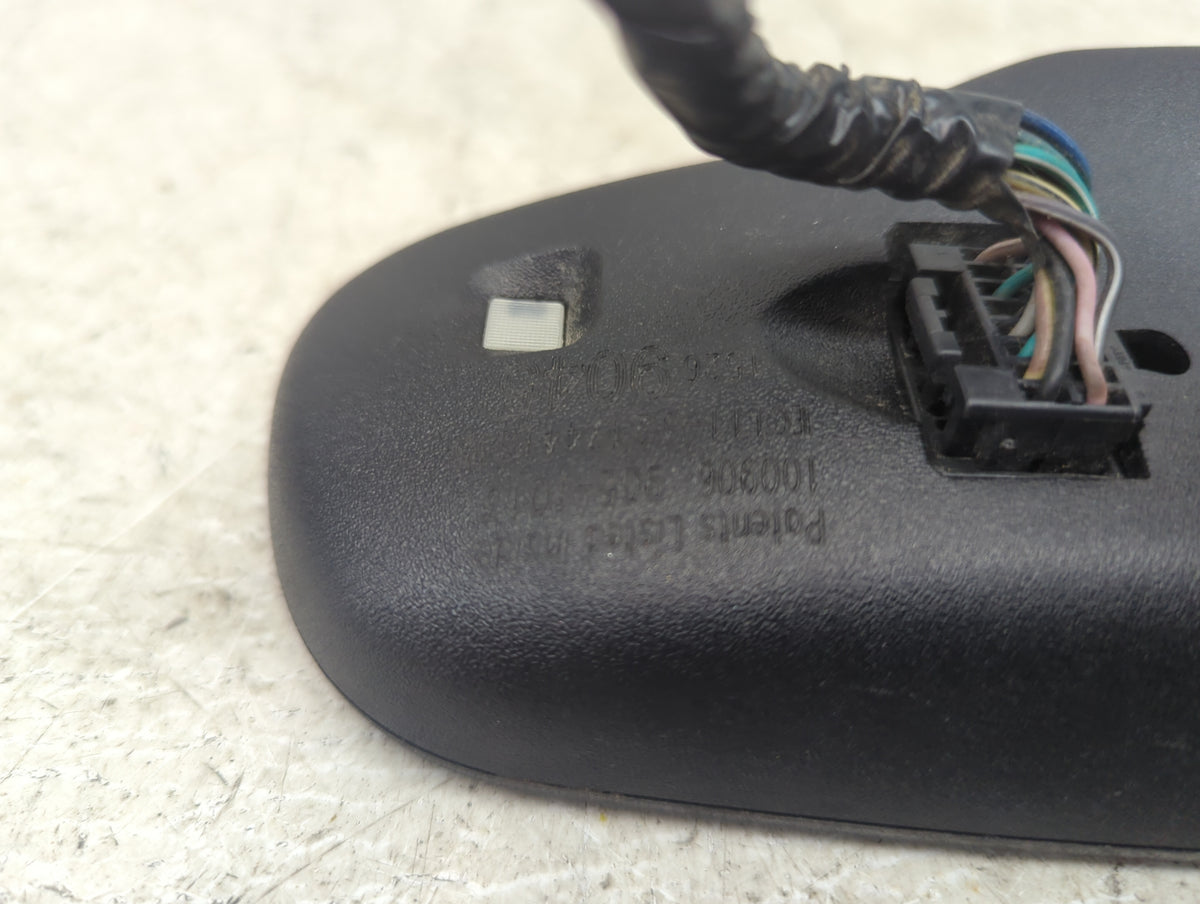 0 Chevrolet Suburban Interior Rear View Mirror Replacement OEM P/N:10309639 Fits OEM Used Auto Parts - Oemusedautoparts1.com