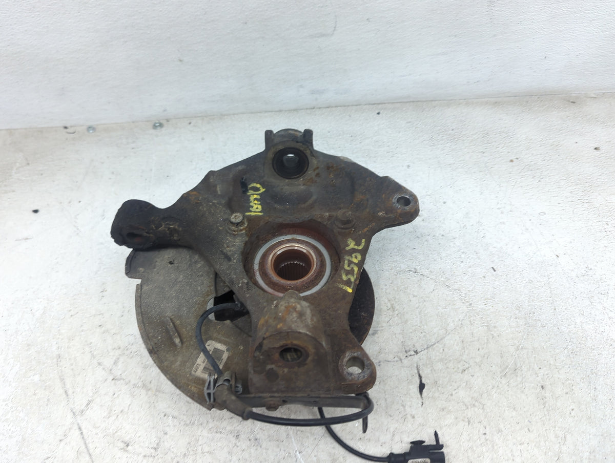 2007-2014 Chevrolet Suburban 1500 Drivers Front Spindle Knuckle Oem 1309017 - Oemusedautoparts1.com