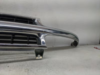 2001-2006 Chevrolet Suburban 1500 Front Grille Bumper Not Included - Oemusedautoparts1.com