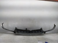 2001-2006 Chevrolet Suburban 1500 Front Grille Bumper Not Included - Oemusedautoparts1.com