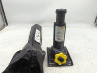 2005 Chevrolet Tahoe Spare Scissor Car Jack - Oemusedautoparts1.com