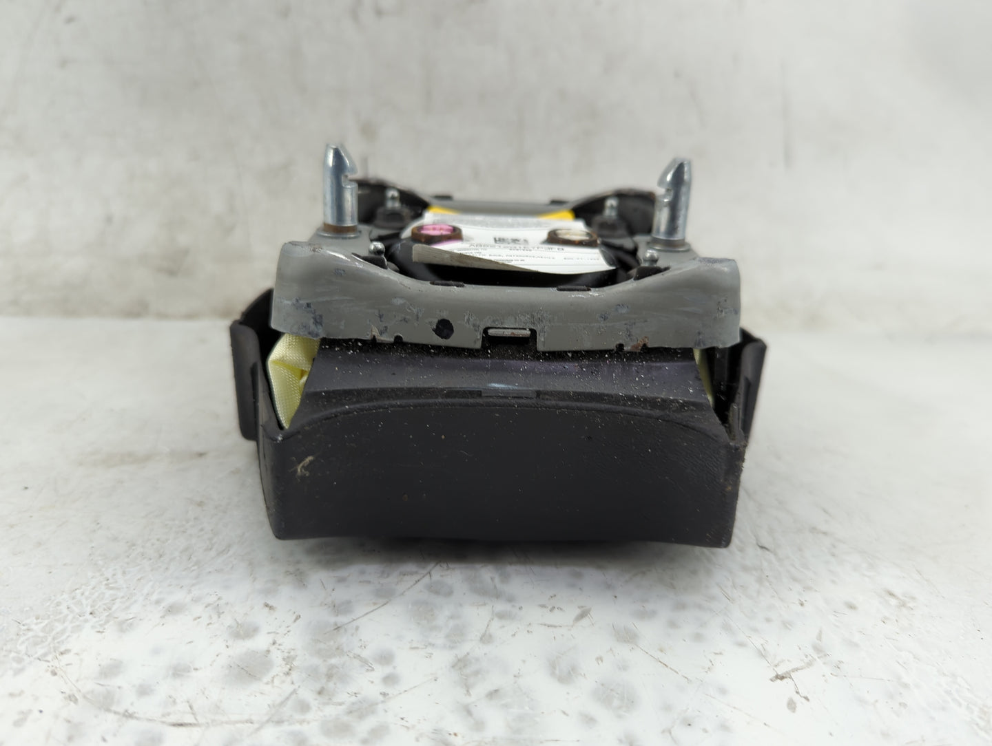 2003-2006 Chevrolet Tahoe Air Bag Driver Left Steering Wheel Mounted - Oemusedautoparts1.com