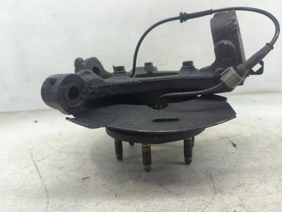 2007-2014 Chevrolet Tahoe Drivers Front Spindle Knuckle Oem - Oemusedautoparts1.com