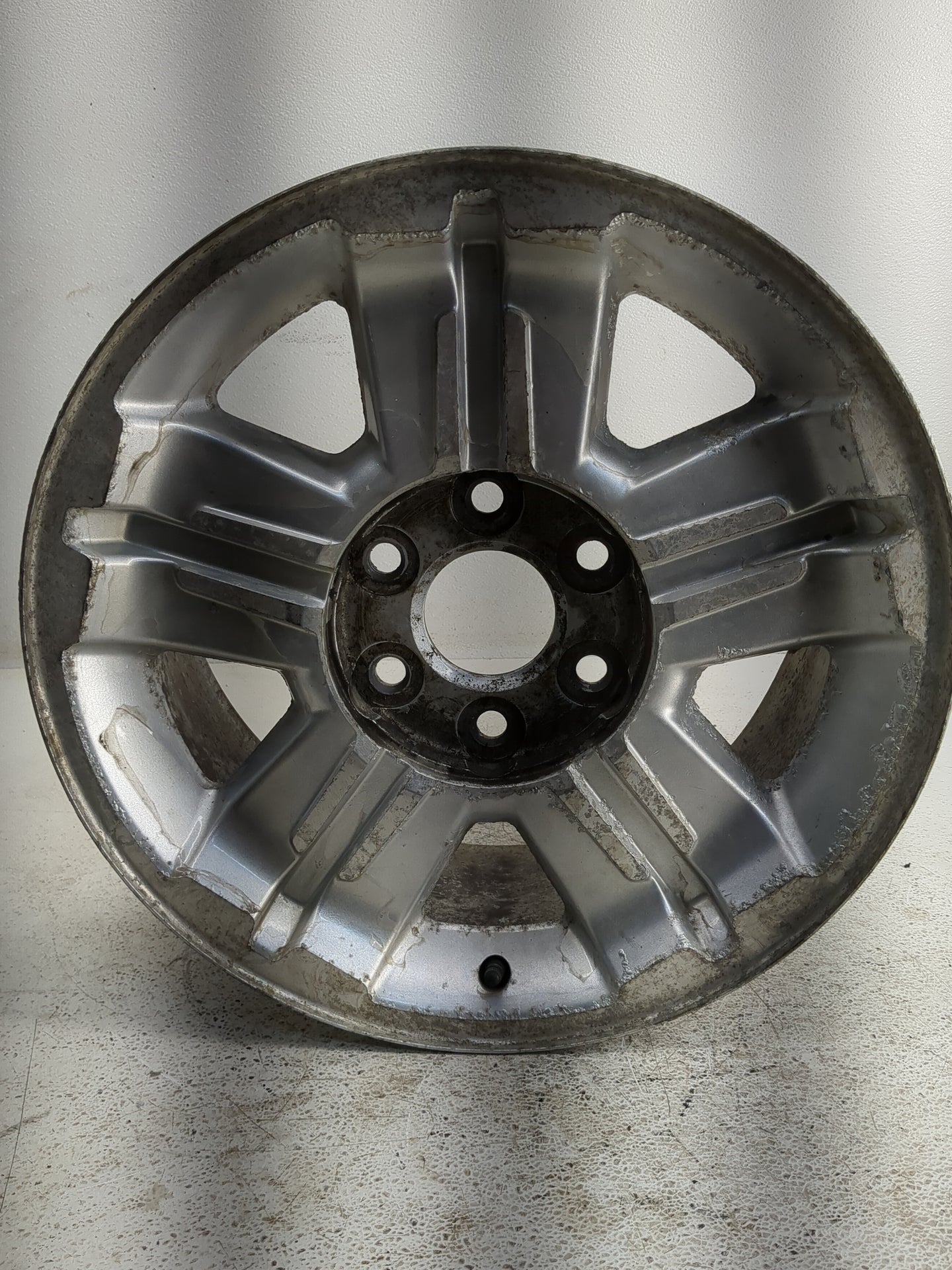 2007-2007 Chevrolet Tahoe Oem Wheel Rim - Oemusedautoparts1.com