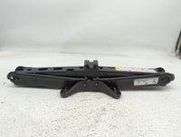 2006 Chevrolet Trailblazer Spare Scissor Car Jack 1073835 - Oemusedautoparts1.com