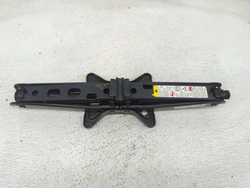 2006 Chevrolet Trailblazer Spare Scissor Car Jack