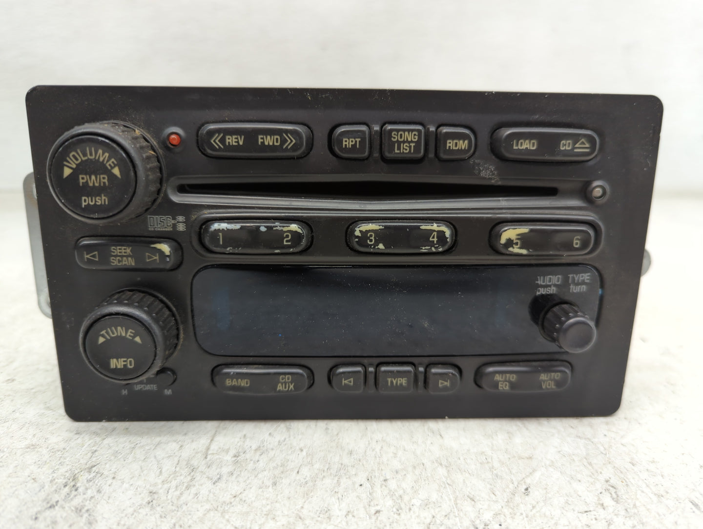 2005-2006 Chevrolet Trailblazer Radio AM FM Cd Player Receiver Replacement Fits Fits 2005 2006 2007 OEM Used Auto Parts - Oe