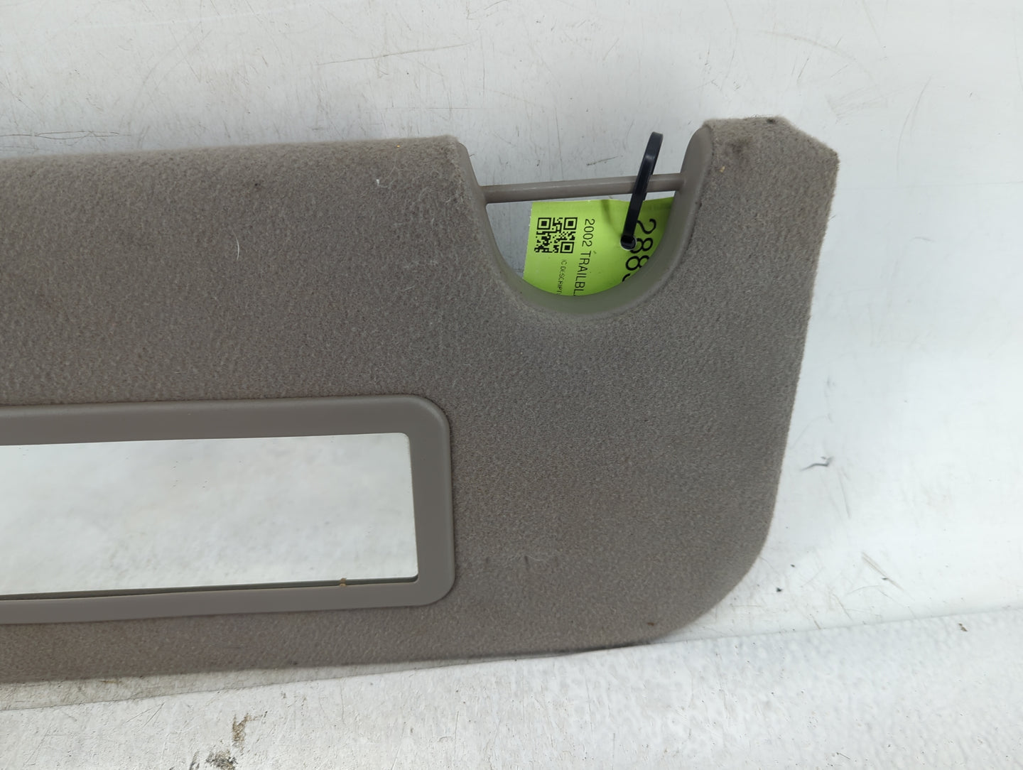 2002-2004 Chevrolet Trailblazer Sun Visor Shade Replacement Driver Left Mirror Fits Fits 2002 2003 2004 OEM Used Auto Parts 