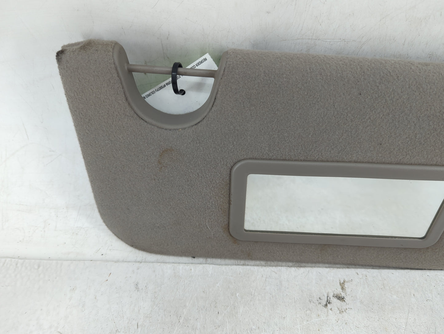 2002-2004 Chevrolet Trailblazer Sun Visor Shade Replacement Passenger Right Mirror Fits Fits 2002 2003 2004 OEM Used Auto Pa