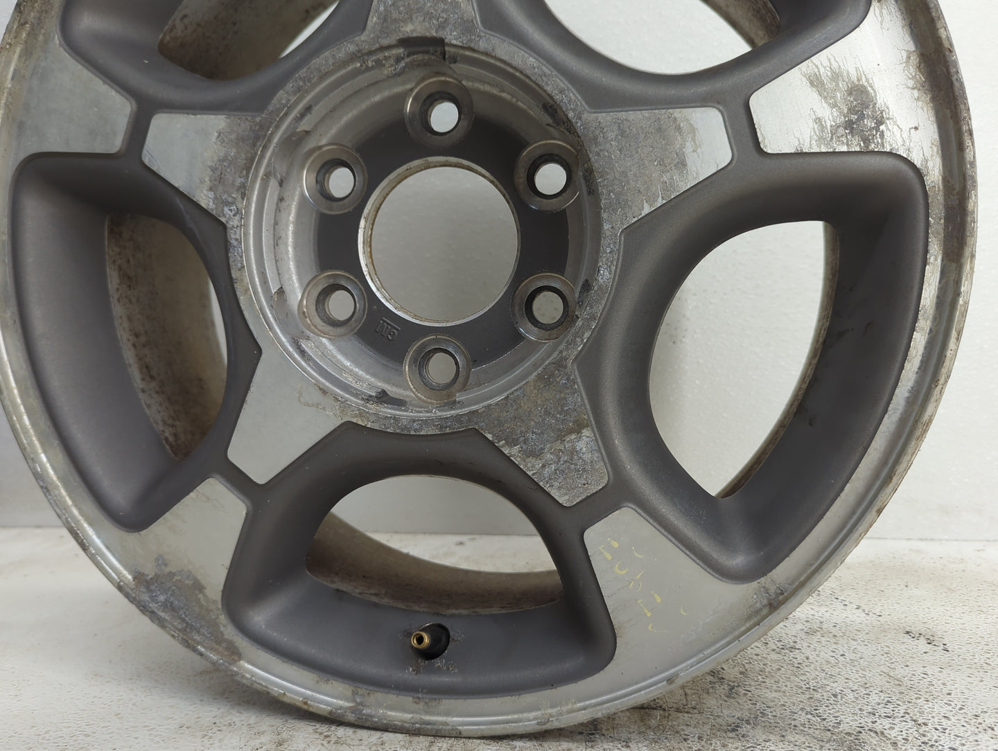 2004-2009 Chevrolet Trailblazer Oem Wheel Rim - Oemusedautoparts1.com