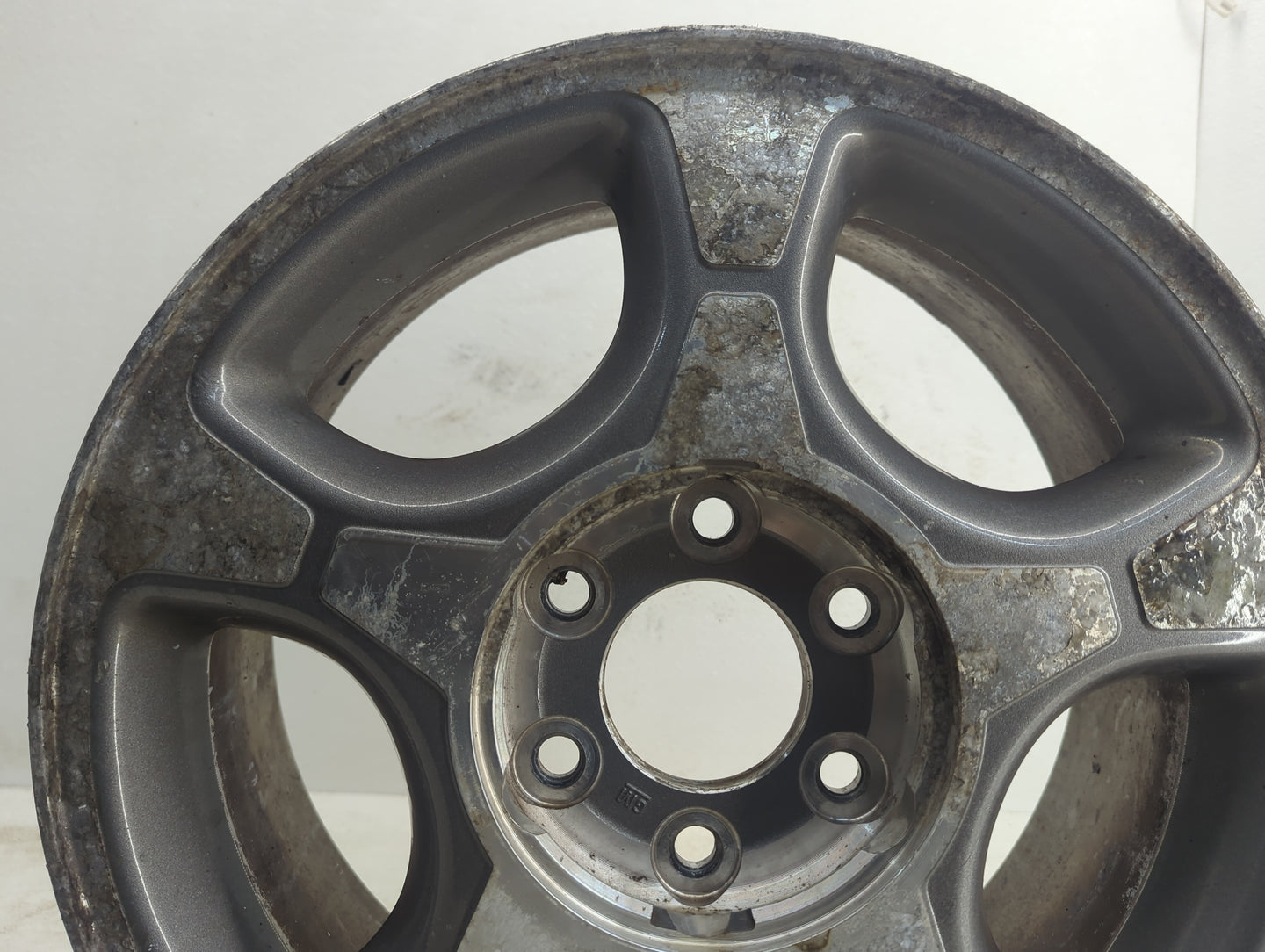 2004-2009 Chevrolet Trailblazer Oem Wheel Rim 1143319 - Oemusedautoparts1.com