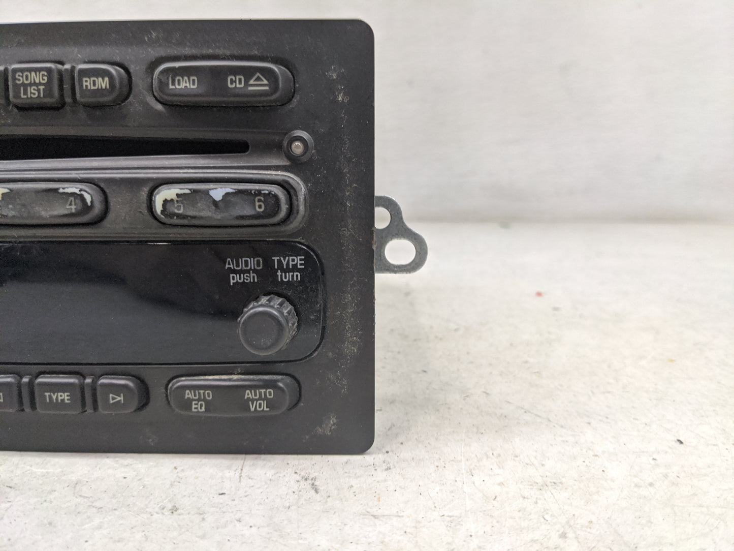 2005-2009 Chevrolet Trailblazer Radio AM FM Cd Player Receiver Replacement Fits Fits 2004 2005 2006 2007 2008 2009 OEM Used 