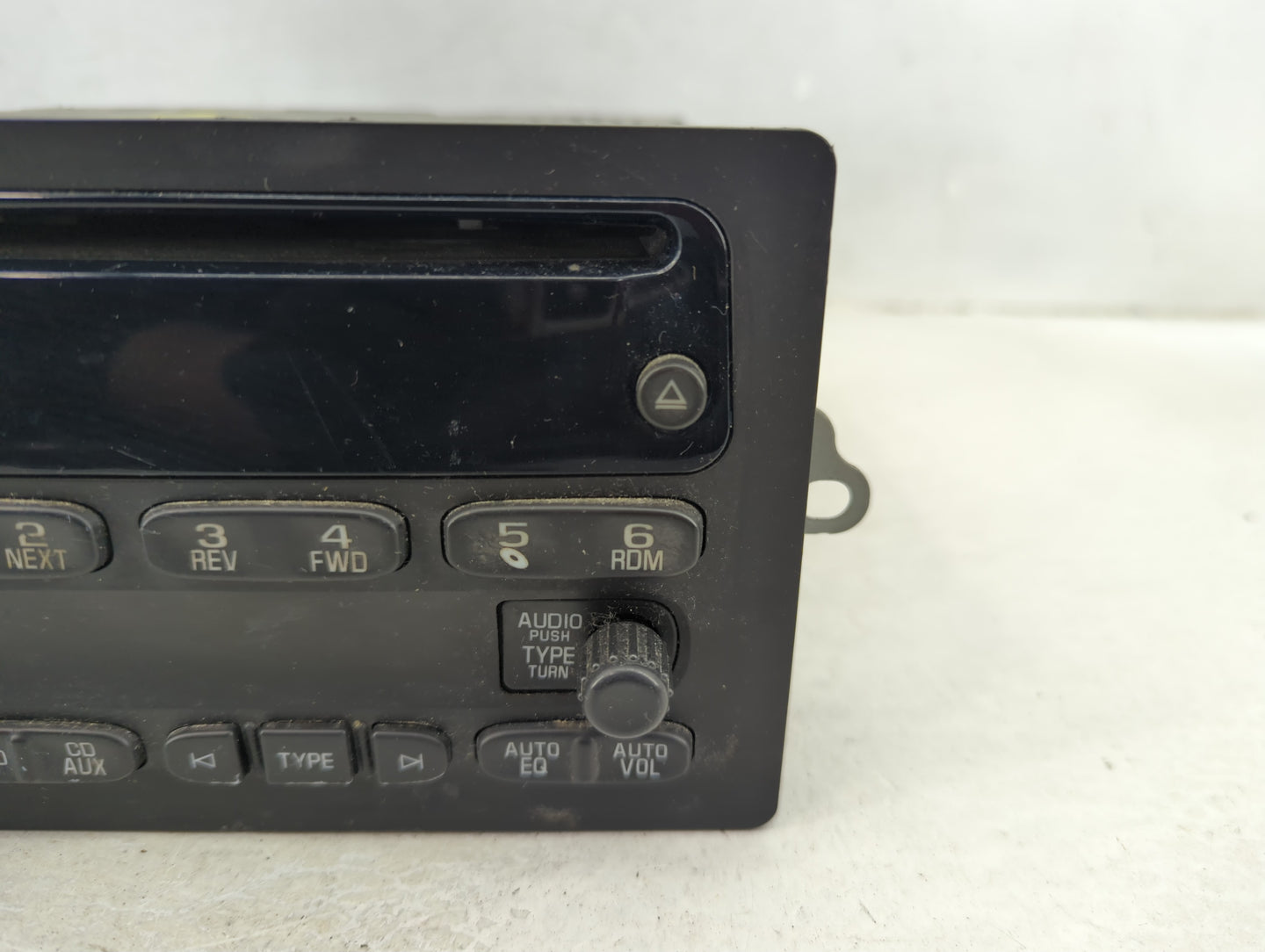 2003-2005 Chevrolet Trailblazer Radio AM FM Cd Player Receiver Replacement Fits Fits 2003 2004 2005 2006 OEM Used Auto Parts