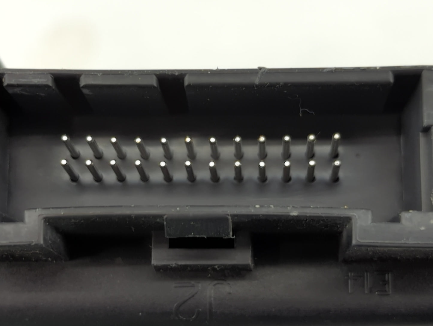 2002 Chevrolet Trailblazer Body Control Module Bcm Inner Cabin Fuse Box - Oemusedautoparts1.com