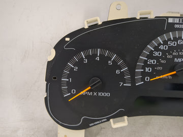2003-2004 Chevrolet Trailblazer Instrument Cluster Speedometer Gauges Fits Fits 2003 2004 OEM Used Auto Parts - Oemusedautop
