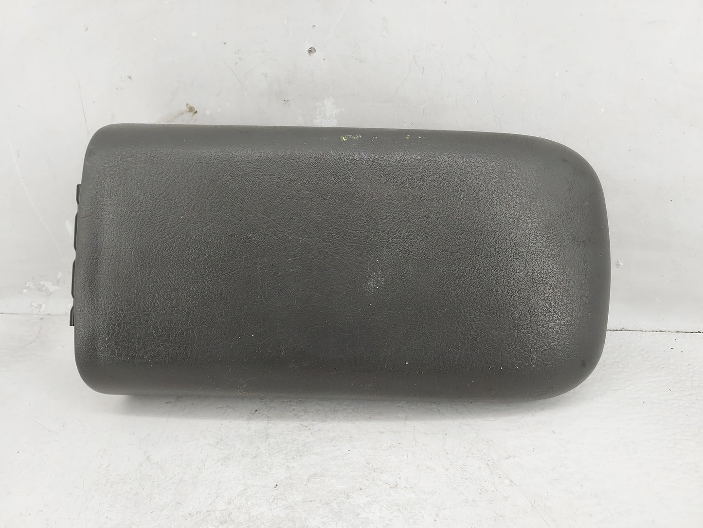 2002-2004 Chevrolet Trailblazer Center Console Armrest Cover Lid Fits Fits 2002 2003 2004 OEM Used Auto Parts - Oemusedautop