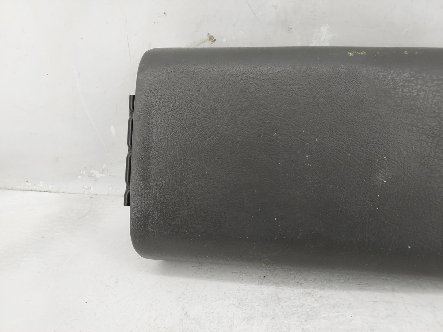 2002-2004 Chevrolet Trailblazer Center Console Armrest Cover Lid Fits Fits 2002 2003 2004 OEM Used Auto Parts - Oemusedautop