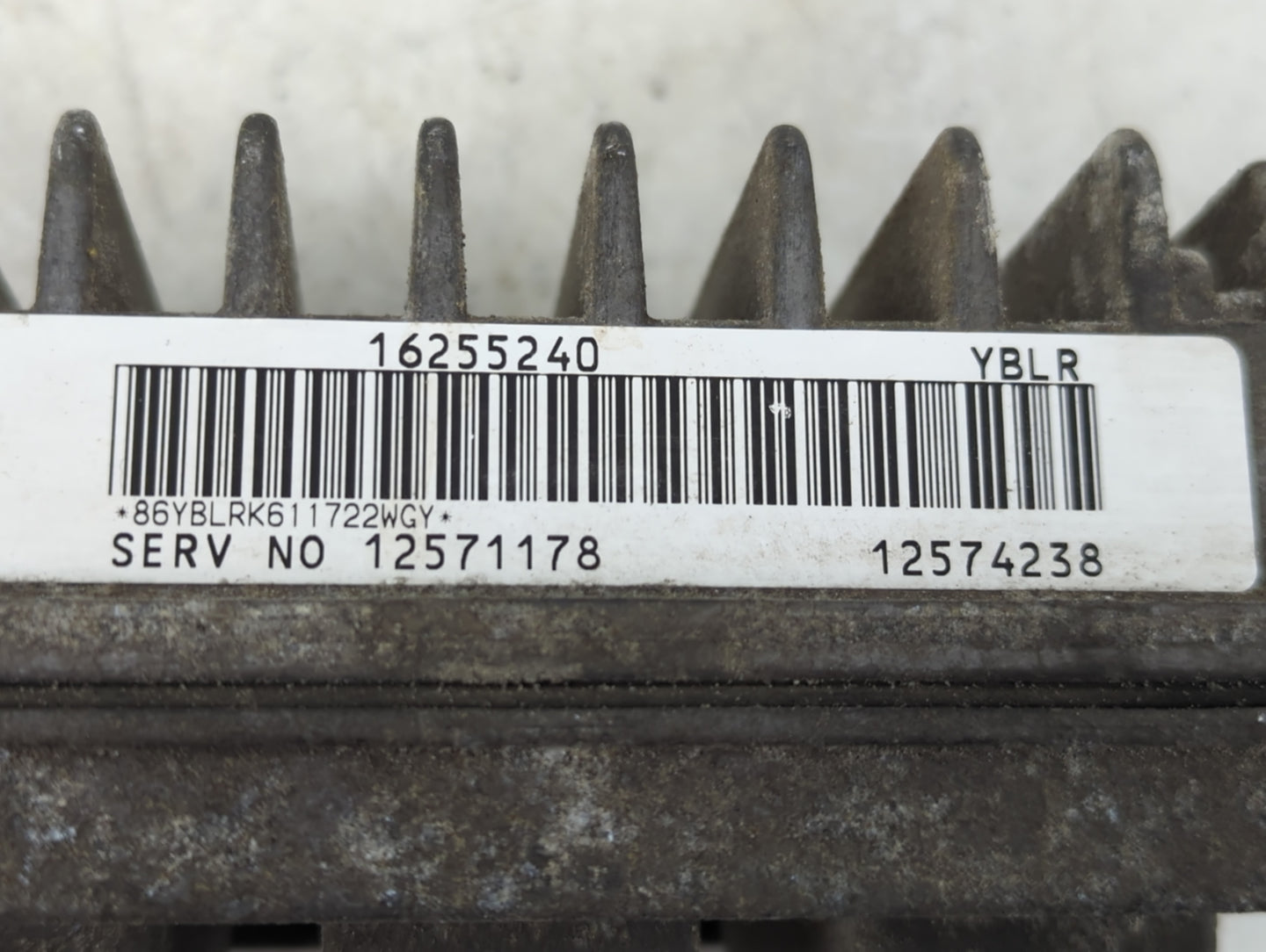 2002 Chevrolet Trailblazer PCM Engine Control Computer ECU ECM PCU OEM Fits OEM Used Auto Parts - Oemusedautoparts1.com